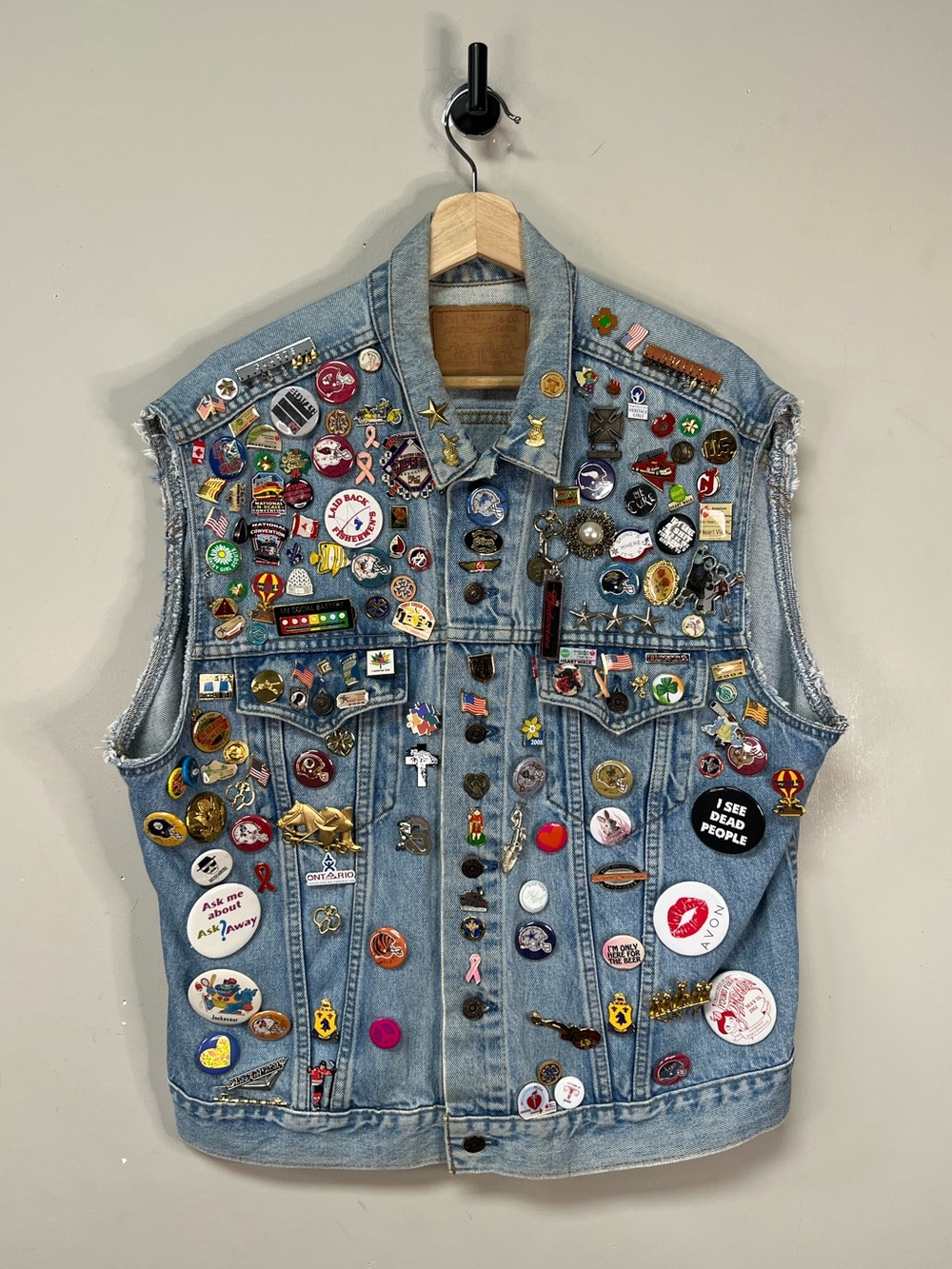 ‘90s Levis Pin Collection Denim Vest